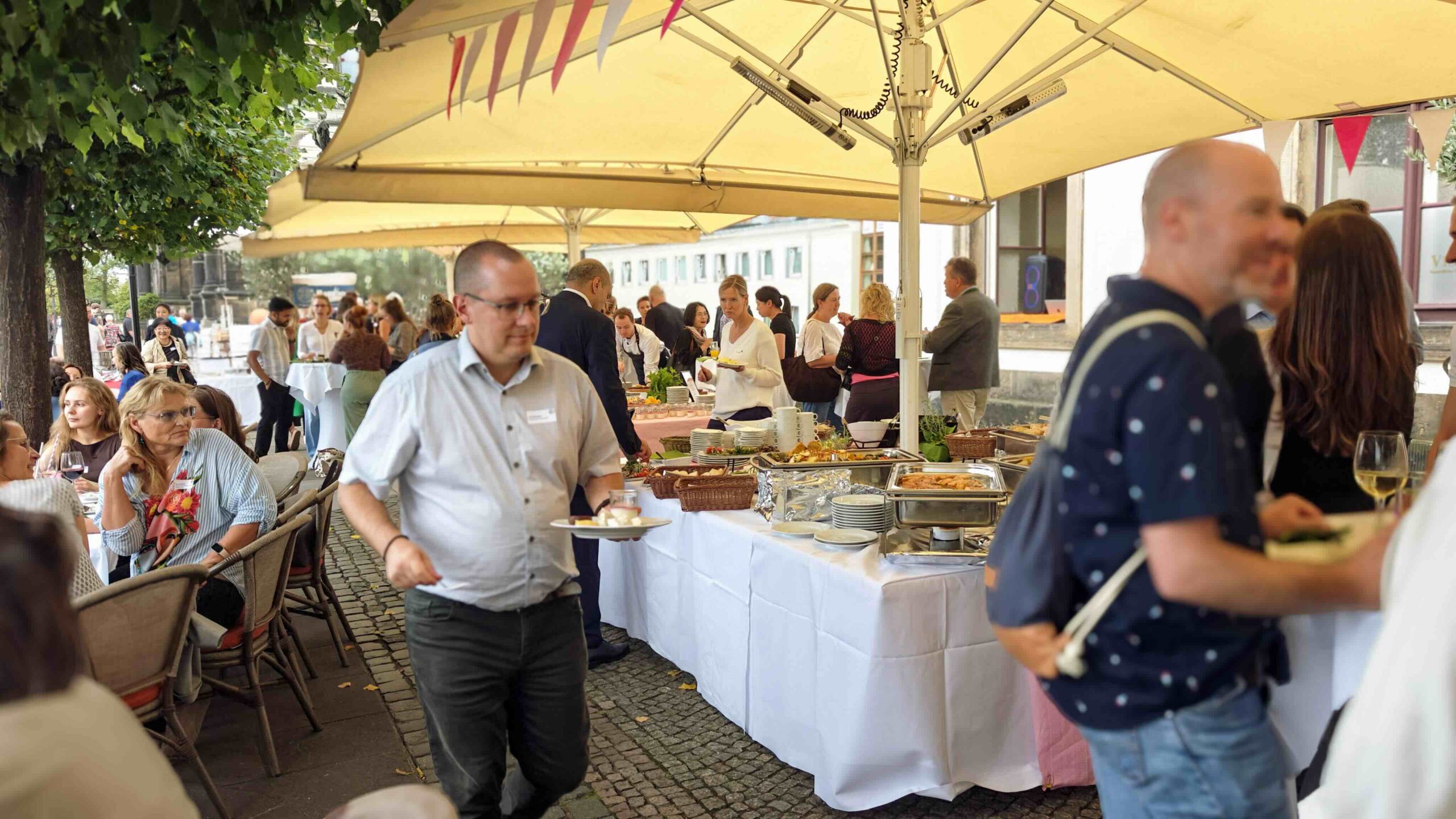 Dine & Shine 2026 im Hilton Dresden auf der Brühlschen Terrasse